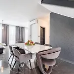 Holiday home Front In Srima