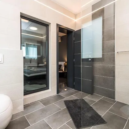 Holiday home Stunning In With Wifi *