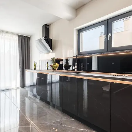 Stunning In With Wifi Holiday home