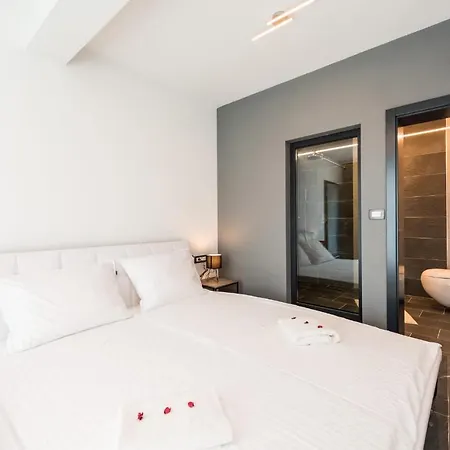 Stunning In With Wifi Holiday home