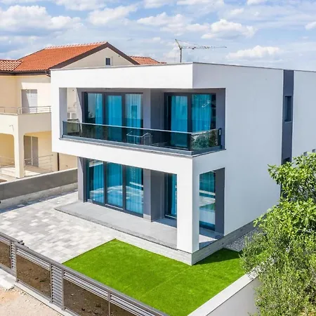 Beautiful In * Srima