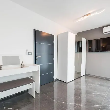 Stunning In With Wifi Holiday home *